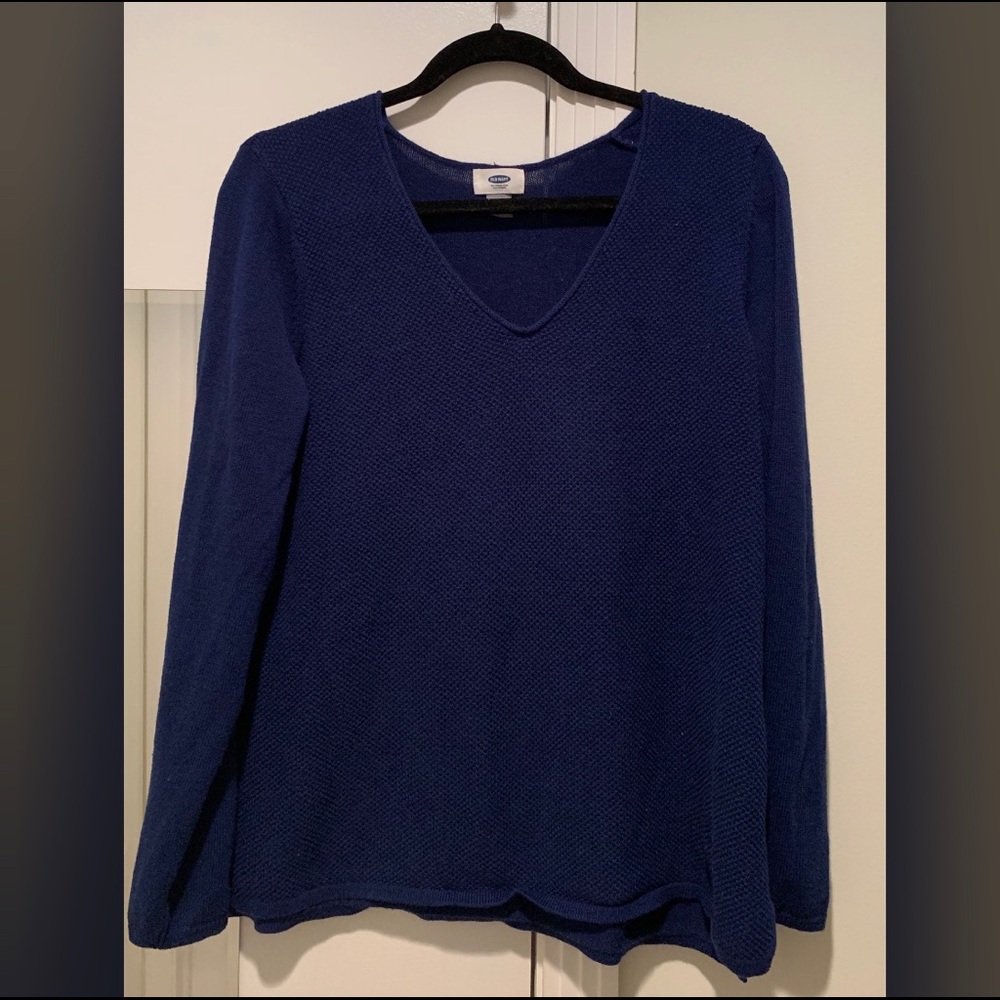 Old Navy V-Neck Sweater Navy Blue!